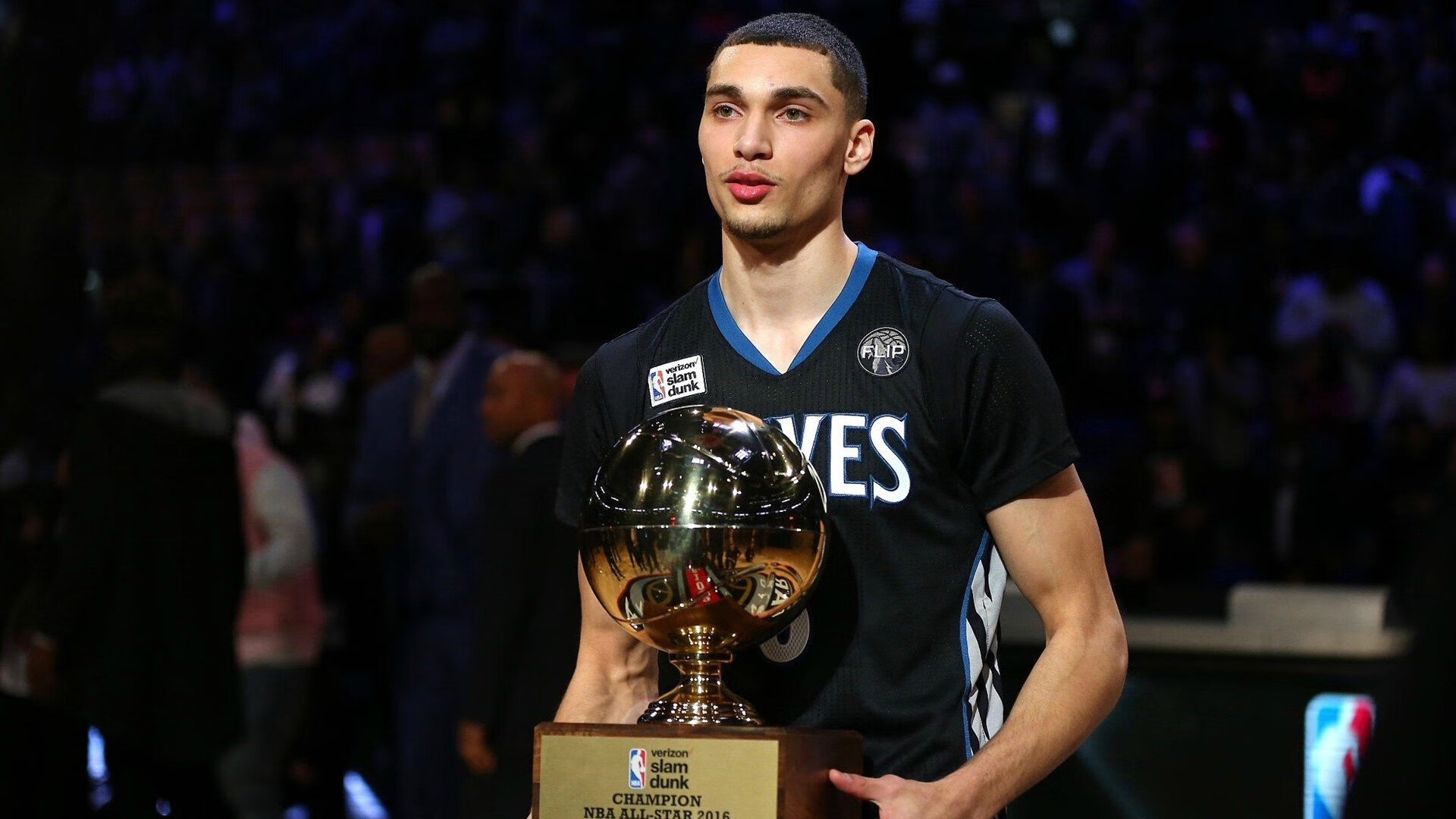 威尔士橄榄球赛季观众人数屡创新高，威尔士球员